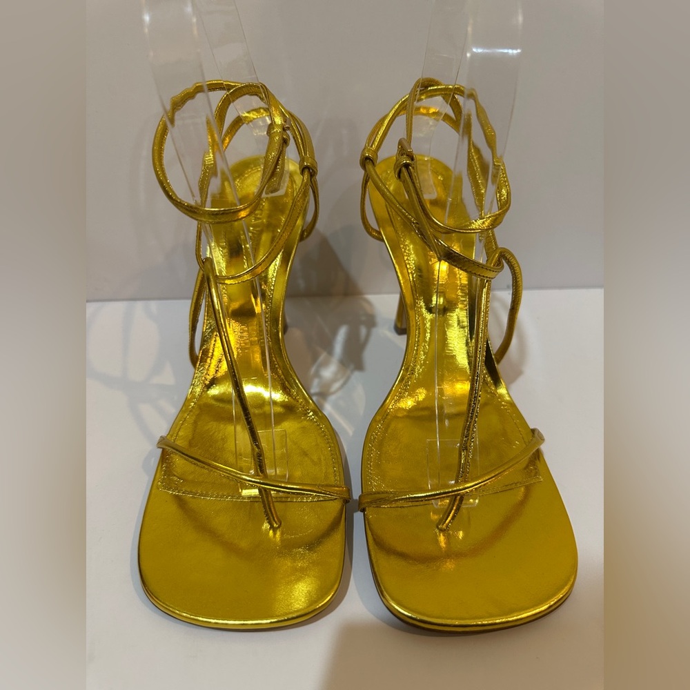 Bottega Veneta Women's Metallic Sandals Sz 38.5 Great Condition
